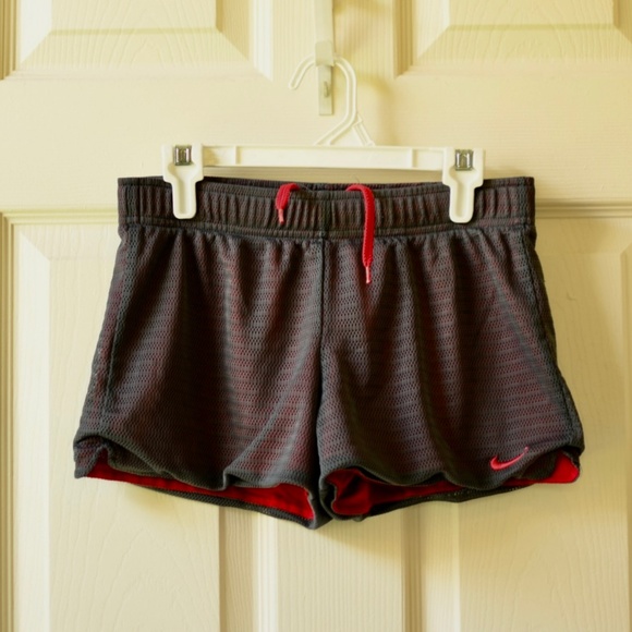 Grey and Pink Mesh Shorts - Picture 3 of 3